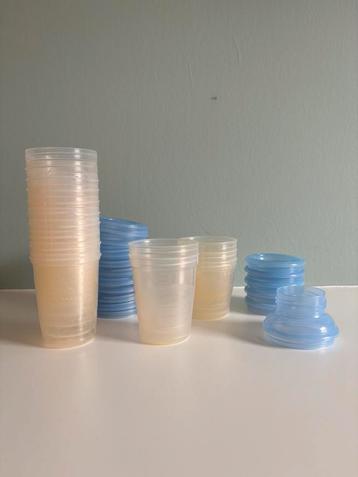 Babypotjes diverse maten met deksels beschikbaar voor biedingen