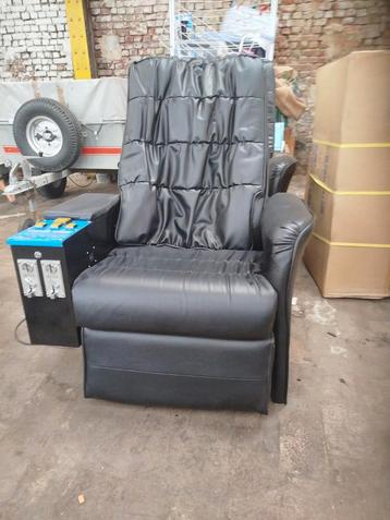 Fauteuil massage  , plusieurs mod de massage neuf 