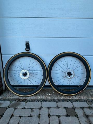 SC50 carbon wielset met Vittoria Corsa banden beschikbaar voor biedingen