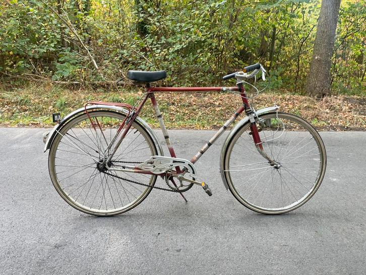 Oude herenfiets maat 59, Fietsen en Brommers, Fietsen | Oldtimers, 59 cm of meer, Jaren '60 of nieuwer, Ophalen