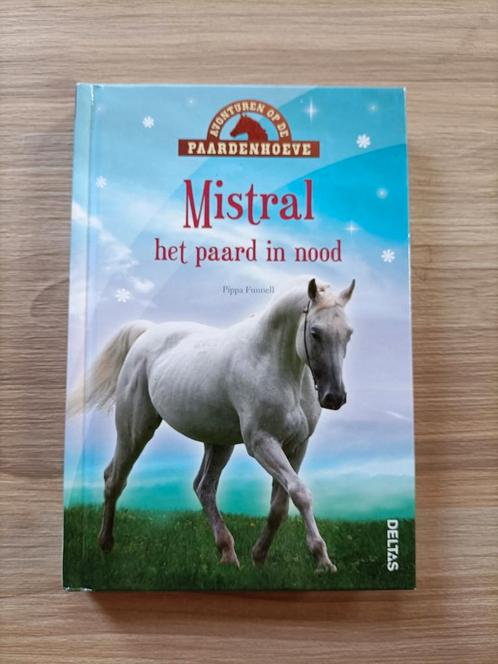 Pippa Funnell - Mistral, Boeken, Kinderboeken | Jeugd | onder 10 jaar, Zo goed als nieuw, Verzenden