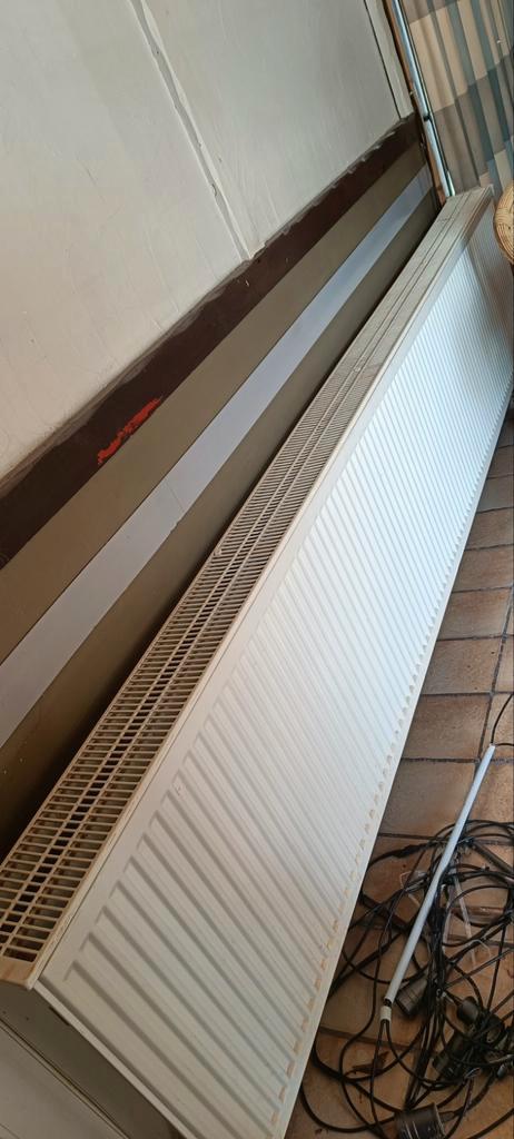 Radiatoren verschillende maten prijs per stuk, Doe-het-zelf en Bouw, Overige Doe-Het-Zelf en Bouw, Ophalen