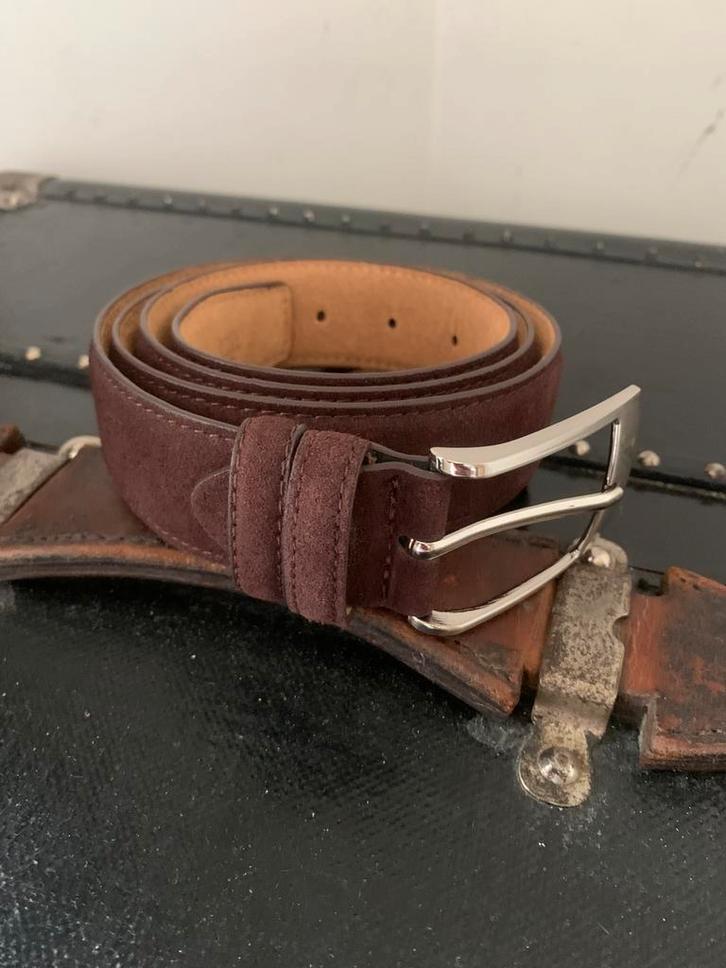 Ceinture en daim brun neuve 114 cm, taille 44, Vêtements | Hommes, Ceintures, Neuf, Ceinture, Brun, Enlèvement ou Envoi