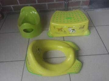 Opstapje, WC-verkleiner en potje. beschikbaar voor biedingen