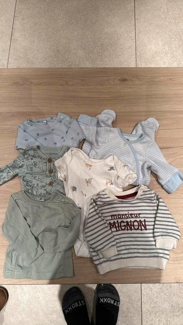 Pakketje babykleding jongen maat 50  beschikbaar voor biedingen