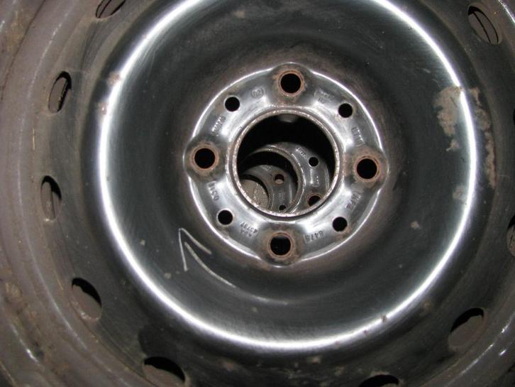 Jantes & Pneus 15" Entraxe 4/108-Citroën,Ford,Opel,Peugeot, Auto-onderdelen, Banden en Velgen, Banden en Velgen, Winterbanden