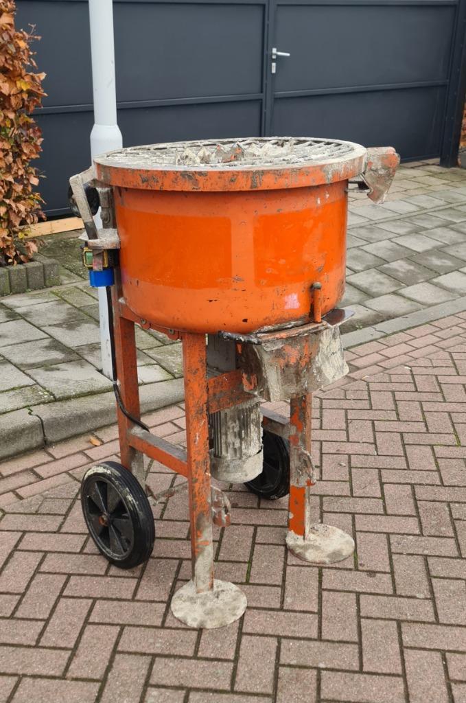 Atika Compact-100 dwangmenger, Doe-het-zelf en Bouw, Betonmolens, Gebruikt, Ophalen