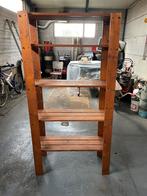 Houten Rek, Enlèvement, Utilisé