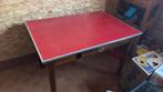 GRATIS: 2 tafeltjes / 1 oud tv tafeltje ( met werk aan)., Huis en Inrichting, Ophalen, Gebruikt