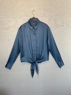 Blauwe blinkende blouse met strik van Guess (42), Vêtements | Femmes, Blouses & Tuniques, Taille 42/44 (L), Guess, Enlèvement ou Envoi