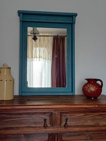 Handgeschilderde zware spiegel beschikbaar voor biedingen