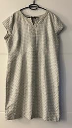 D'Auvry beige kleed met print en kapmouw, Kleding | Dames, Jurken, Beige, Maat 46/48 (XL) of groter, Ophalen of Verzenden, Zo goed als nieuw