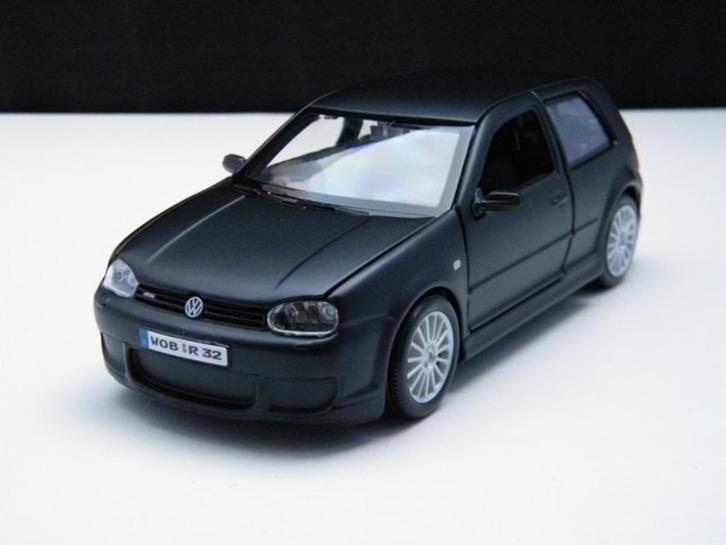 Nieuw Modelauto Volkswagen Golf 4 R32 – Maisto 1:24, Hobby en Vrije tijd, Modelauto's | 1:24, Nieuw, Auto, Maisto, Verzenden