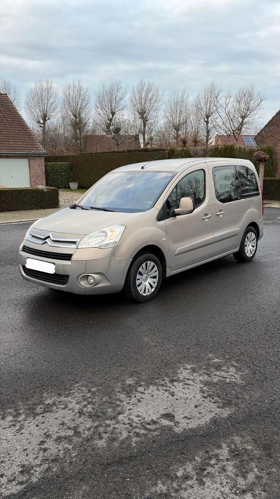 Citroën Berlingo 5 places 1.6HDI, Autos, Citroën, Particulier, Berlingo, Diesel, Euro 5, MPV ou Monospace, Boîte manuelle, Carnet d'entretien