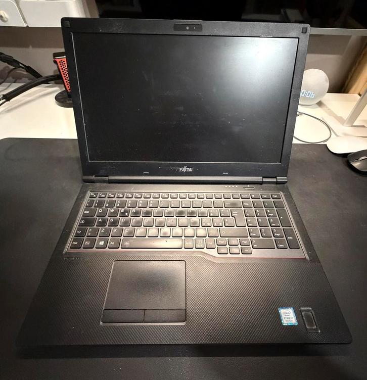 Fujitsu LIFEBOOK E558 – Intel Core i7 8ᵉ gen – 15,6”, Informatique & Logiciels, Ordinateurs portables Windows, Utilisé, Azerty