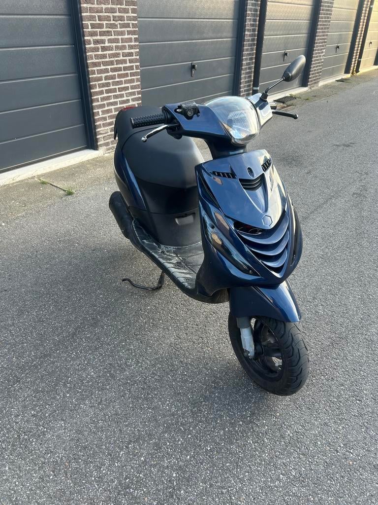 Piaggio Zip 150cc 2T ac (A-klasse), Fietsen en Brommers, Scooters | Piaggio, Ophalen, Zo goed als nieuw, Zip