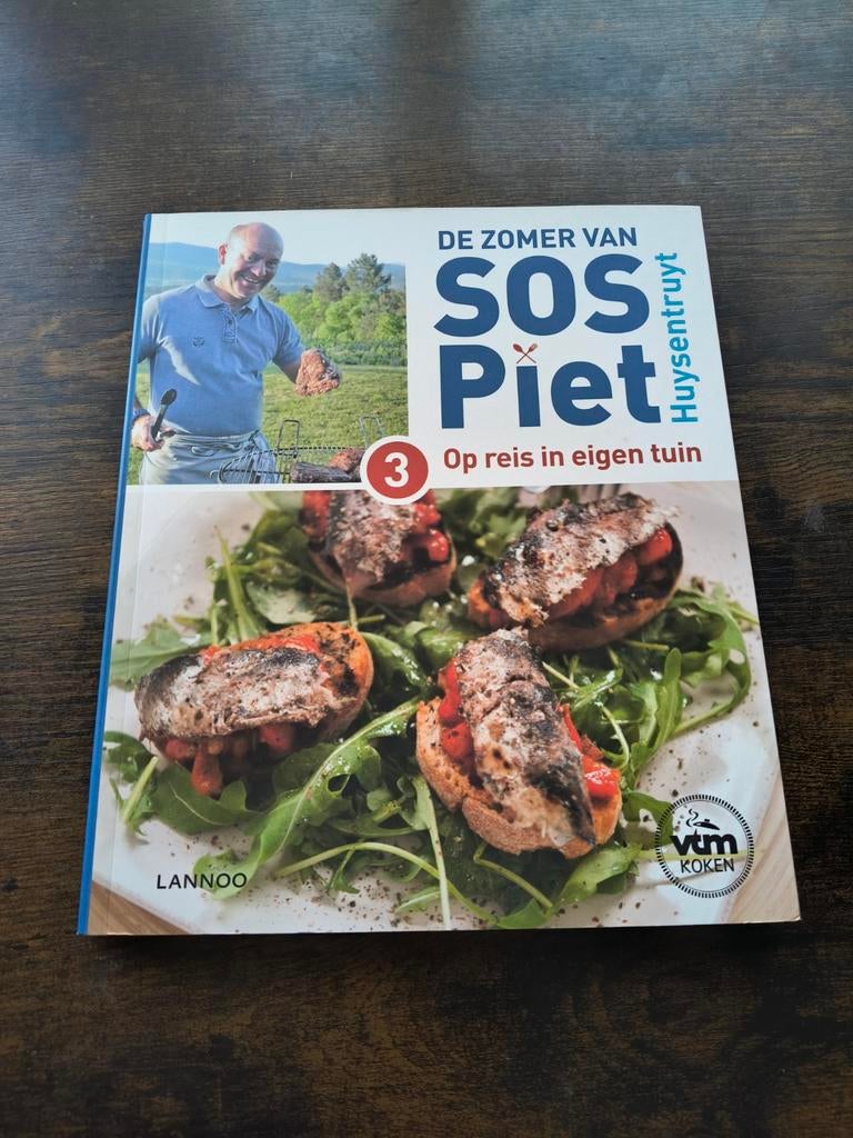 De zomer van SOS Piet Huysentruyt Op reis in eigen tuin, Ophalen of Verzenden, Zo goed als nieuw, Piet Huysentruyt