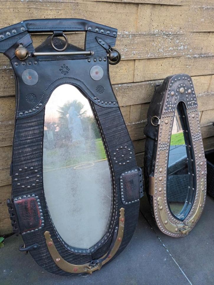 Koppel  paarden garelen met spiegel, Antiek en Kunst, Antiek | Spiegels, Ophalen