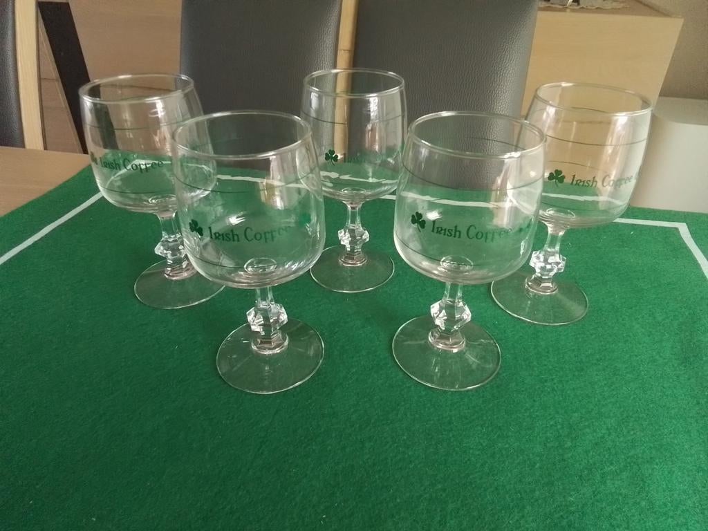 Irish Coffee glazen gratis, Enlèvement