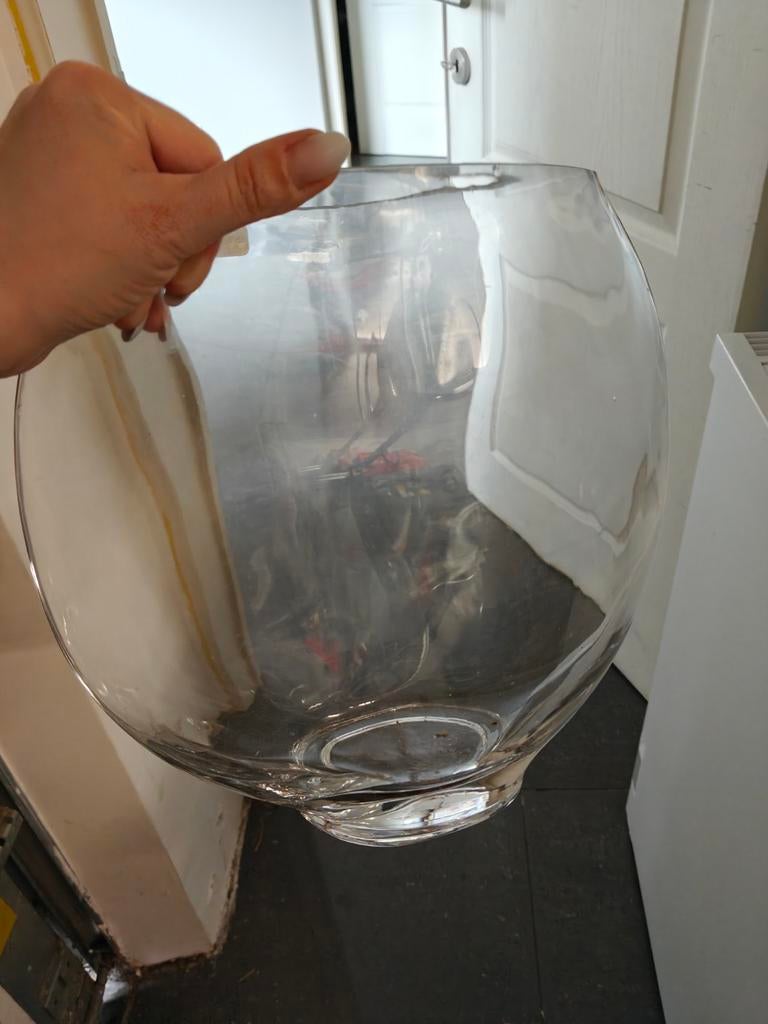 Glazen vaas, Enlèvement