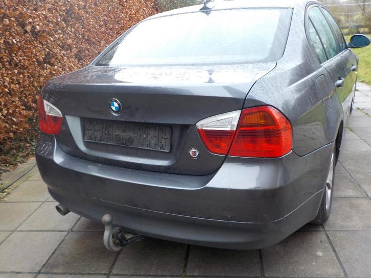 Bmw E90 / 320i, Autos, BMW, Particulier, Série 3, ABS, Régulateur de distance, Airbags, Air conditionné, Alarme, Ordinateur de bord