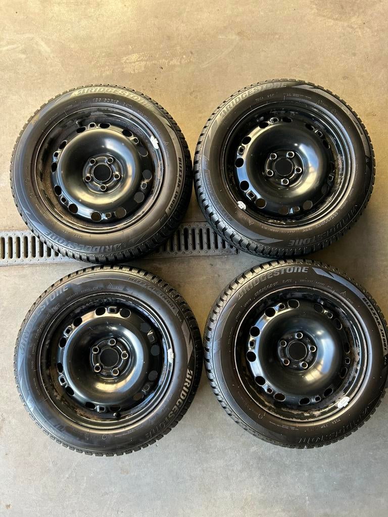 5x100 4x 185/60R15 bridgestone blizzak LM001 6.5mm, Autos : Pièces & Accessoires, Pneus & Jantes, Neuf, 15 pouces, Pneus et Jantes