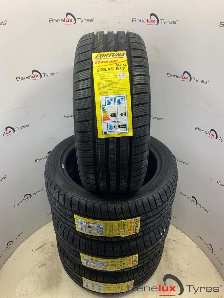 nieuw WINTER 225/45R17 225/45 R17 225/45/17 2254517 snow ZR, Neuf, Pneus hiver, -, Véhicule de tourisme