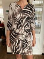 Caroline Biss Zebra Jurk mt 40 42, Vêtements | Femmes, Robes, Taille 38/40 (M), Autres couleurs, Au-dessus du genou, Comme neuf