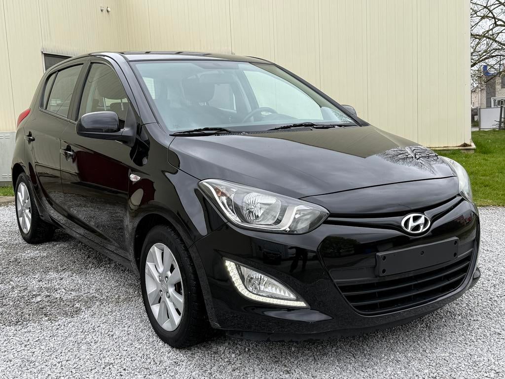 Hyundai I20 1.4i Automatic Facelift, Autos, Euro 5, Achat, Entreprise, Noir