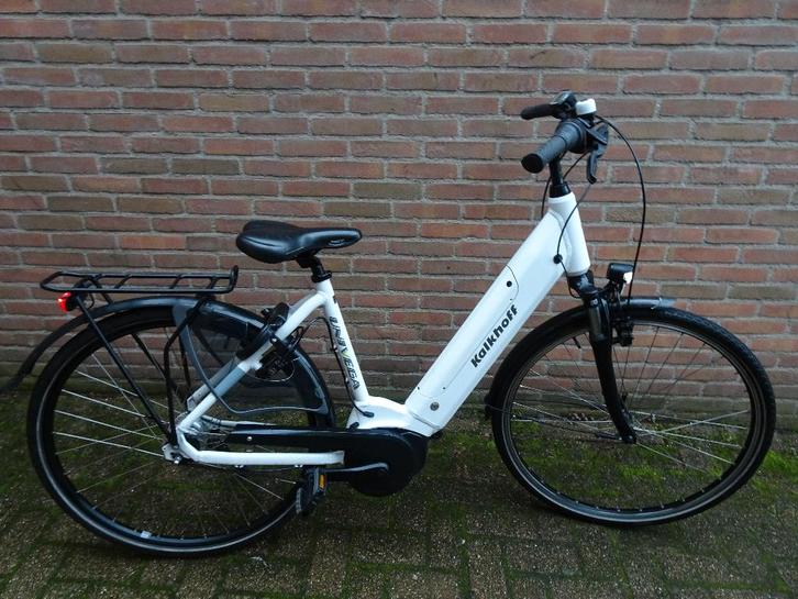 nieuw staat kalkhoff bosch midden motor intube accu, Vélos & Vélomoteurs, Vélos électriques, Comme neuf, 47 à 51 cm, 50 km par batterie ou plus