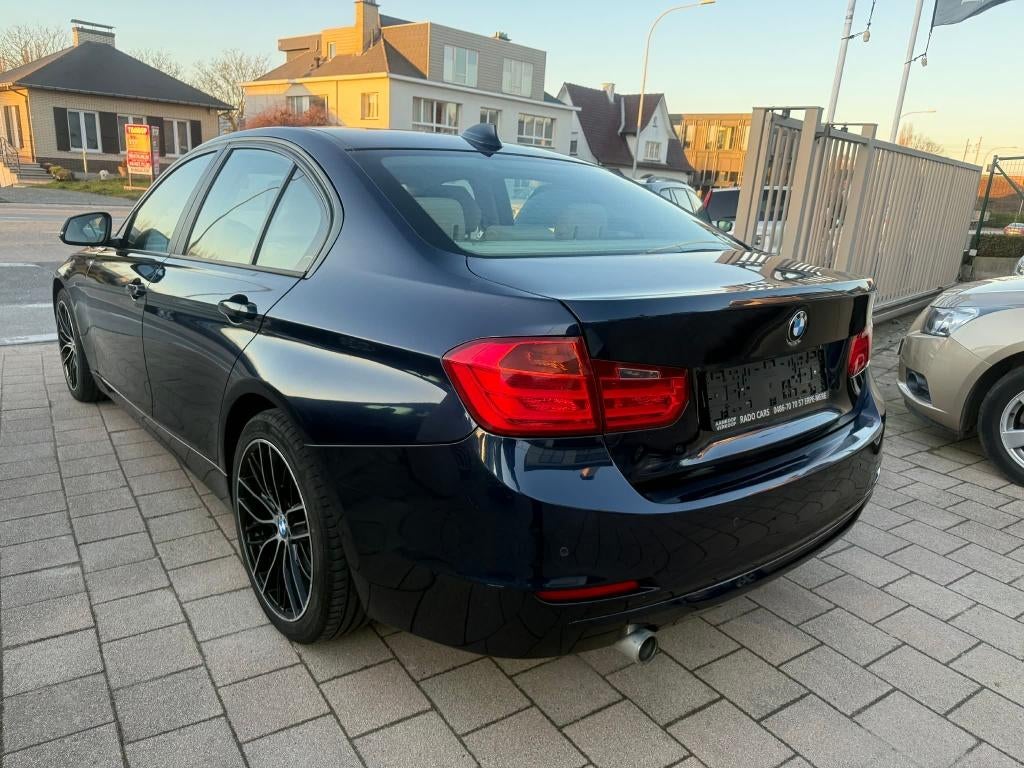 Bmw 318 d à partir de 2013, Euro 5, Entreprise, Boîte manuelle, Bleu