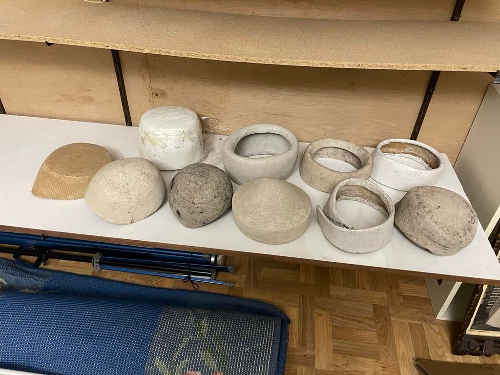 Hoedenmallen, Ophalen, Zo goed als nieuw