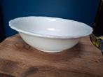 Petrus Regout & Co- Maastricht, witte schaal met ornamenten., Enlèvement