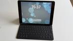 Ipad 7gen met originele toetsenbord bescherming, Computers en Software, Tablet-hoezen, Ophalen, Gebruikt, 11 inch, Bescherming voor- en achterkant