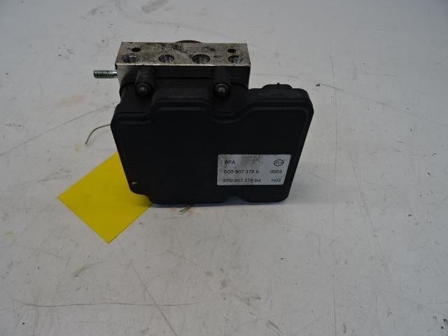 BLOC ABS (FREINS ANTI-BLOCAGE) Polo V (6R) (6C0907379K), Volkswagen, Mevr. I. Hauben, Utilisé, Rue de l'Espoir 34 34
4030  GRIVEGNÉE, BE