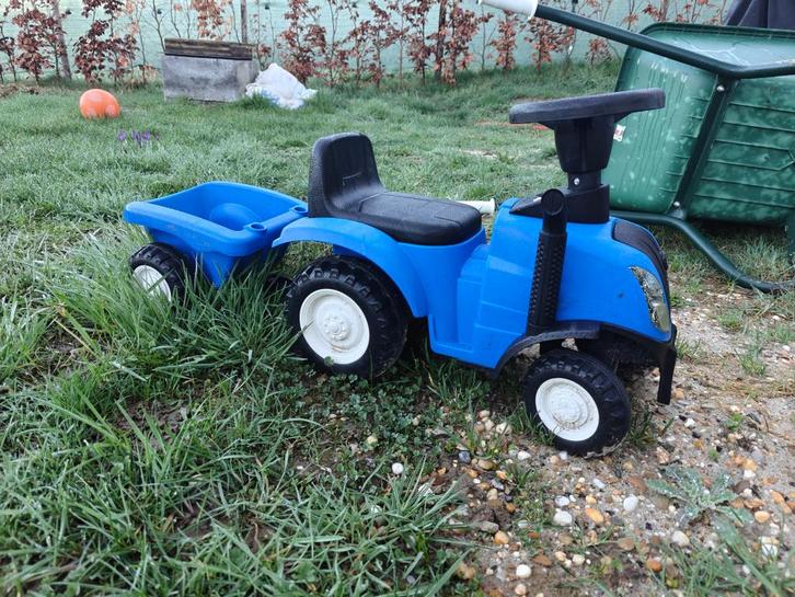 Porteur tracteur bleu pour endant avec sa remorque, Kinderen en Baby's, Speelgoed | Buiten | Skelters, Gebruikt, Overige merken