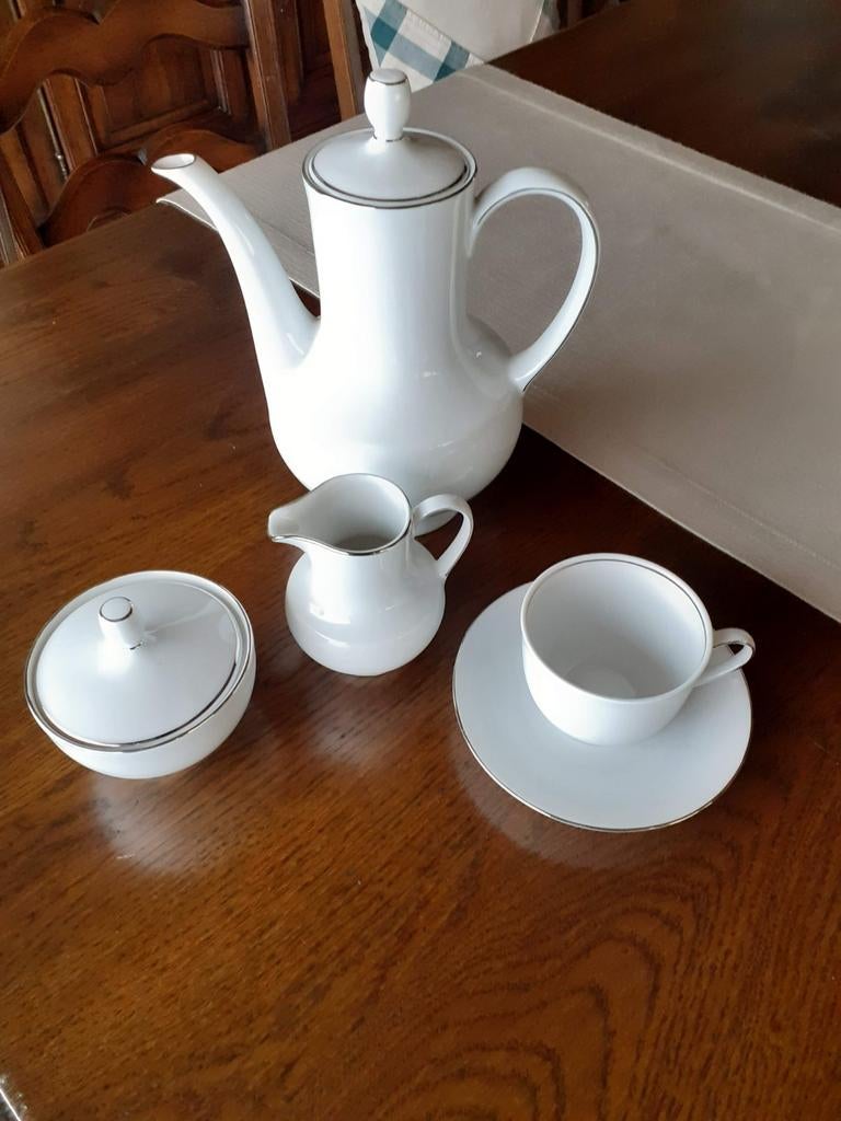 Koffieservies, Ophalen