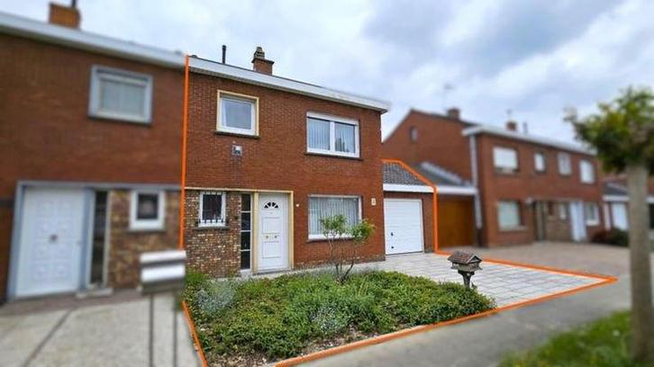 Maison avec garage, cave, jardin, à vendre de main a main, Immo, Maisons à vendre, Province de Flandre-Occidentale, 200 à 500 m²