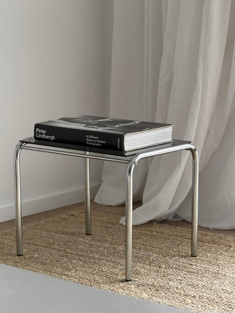 Vintage bauhaus chroom bijzettafel, Huis en Inrichting, Krukjes, Ophalen, Zo goed als nieuw