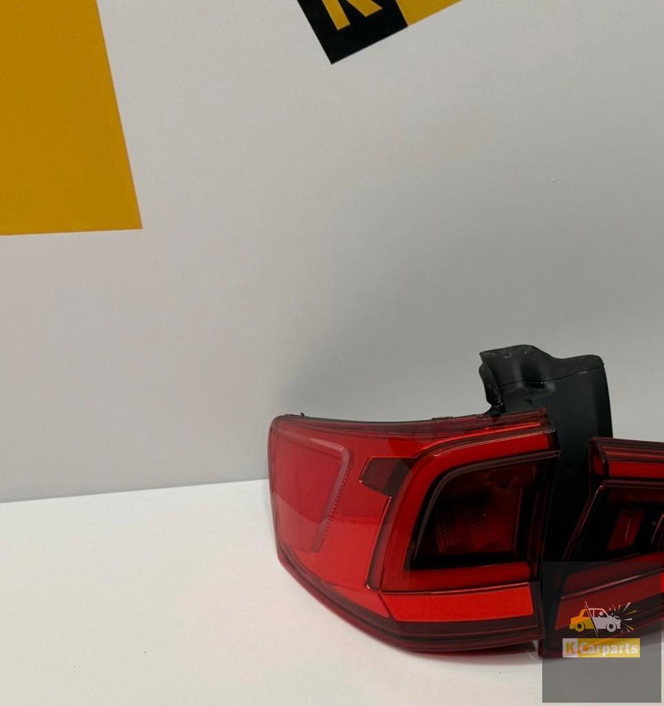 Feu arri re gauche ext rieur d'origine Seat Tarraco ! 5FJ945, Autos : Pièces & Accessoires, Éclairage, Seat, Utilisé