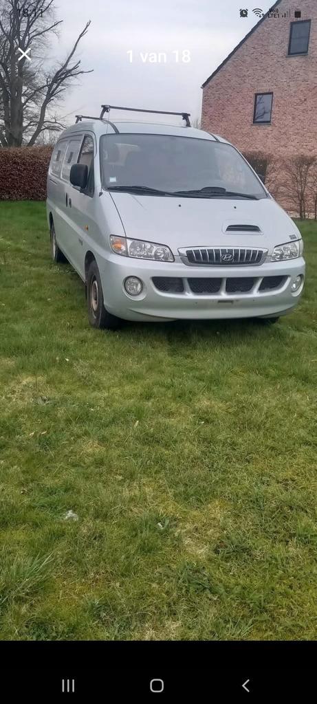 Hyundai h1, Autos, Camionnettes & Utilitaires, Particulier, ABS, Airbags, Peinture métallisée, Phares antibrouillard, Radio, Hyundai