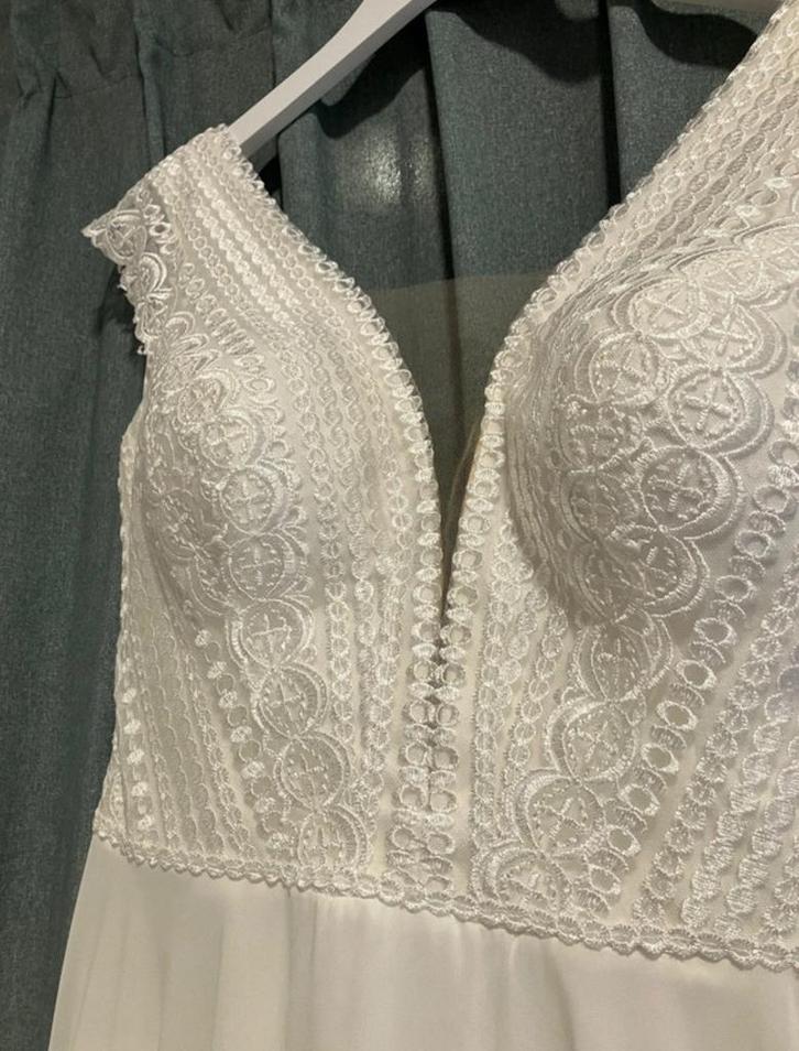 Trouwjurk - herve paris remake - Bente, Kleding | Dames, Trouwkleding en Trouwaccessoires, Trouwjurk, Ophalen