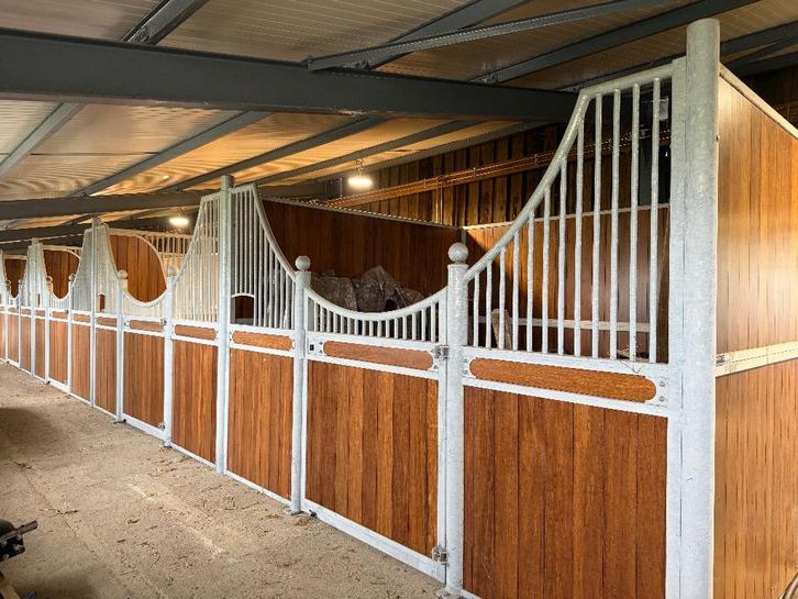 5 boxes - Quasi neuf 2023, Dieren en Toebehoren, Stalling en Weidegang