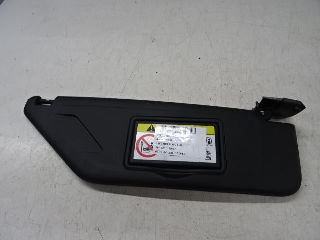 PARE-SOLEIL GAUCHE Citroën DS4 (NX) (01-2011/07-2015), Citroën, Mevr. I. Hauben, Utilisé, Rue de l'Espoir 34 34
4030  GRIVEGNÉE, BE