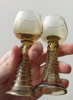 2 kleine oude glaasjes, Ophalen of Verzenden