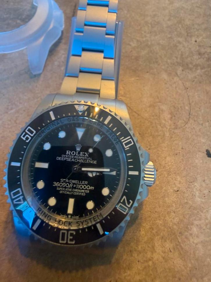 Montre Rolex Deepsea Challenge, Bijoux, Sacs & Beauté, Montres | Hommes, Comme neuf, Montre-bracelet, Rolex, Autres matériaux