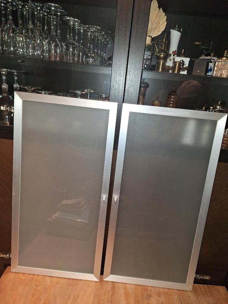 Lot de 2 portes IKEA EFFECTIV, Maison & Meubles, Armoires | Penderies & Garde-robes, Comme neuf, Moins de 100 cm, Moins de 50 cm