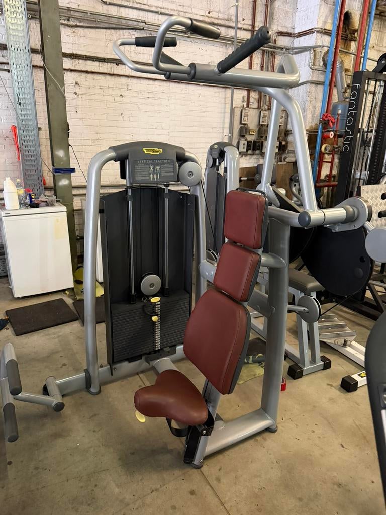 TECHNOGYM LIFE FITNESS 750€ l'unité, Sports & Fitness, Équipement de fitness, Comme neuf, Enlèvement