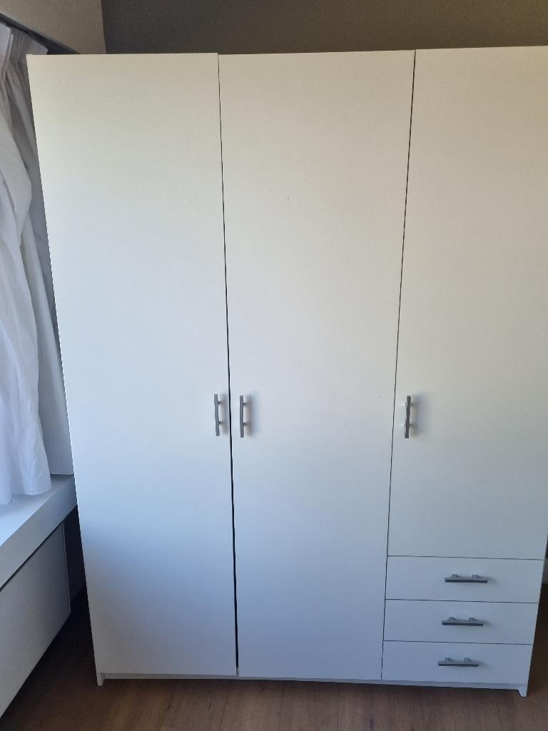 Kledingkast, 25 à 50 cm, 150 à 200 cm, Enlèvement, Utilisé