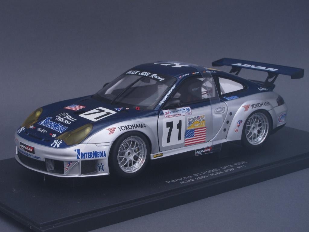 PORSCHE  1/18  AUTOART, Hobby en Vrije tijd, Modelauto's | 1:18, Ophalen of Verzenden, Nieuw, Auto, Autoart